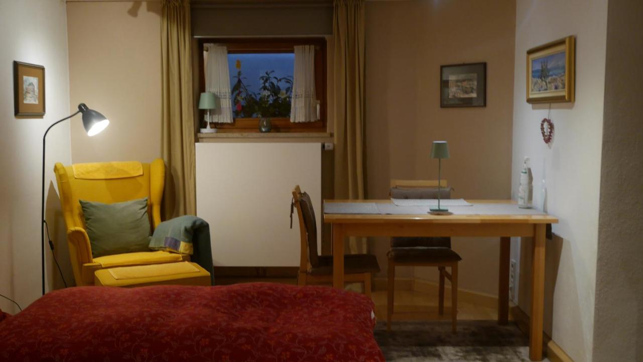 Ruhiges Apartment Nuernberg Sued Ost - Naehe Messe - Mit Wallbox Εξωτερικό φωτογραφία